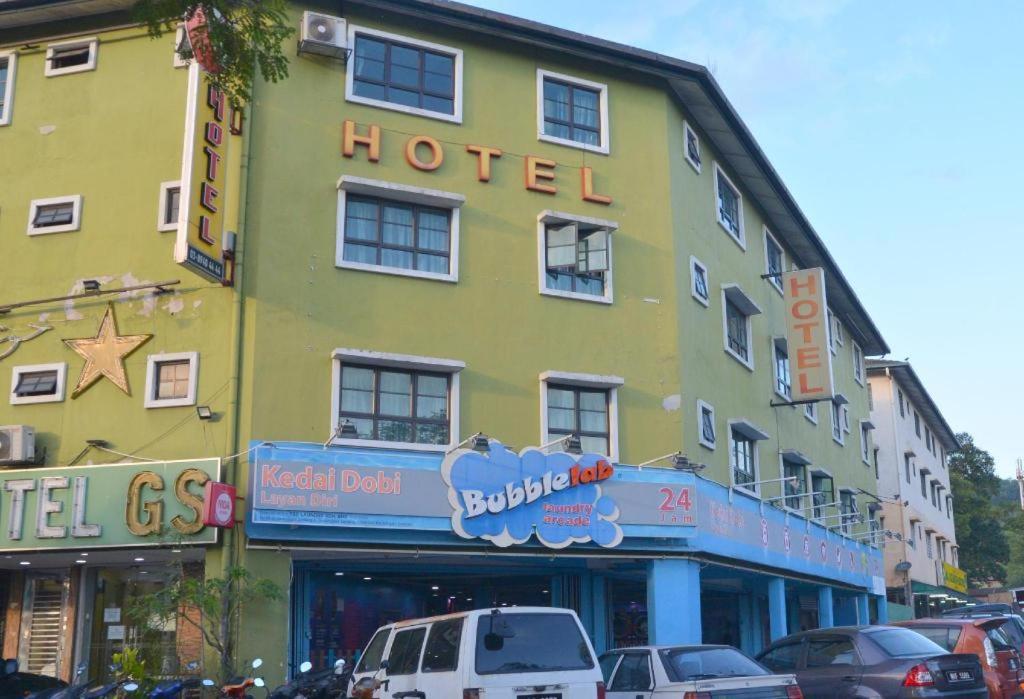 Oyo 89874 Gs Golden Star Hotel Seri Kembangan Exterior foto
