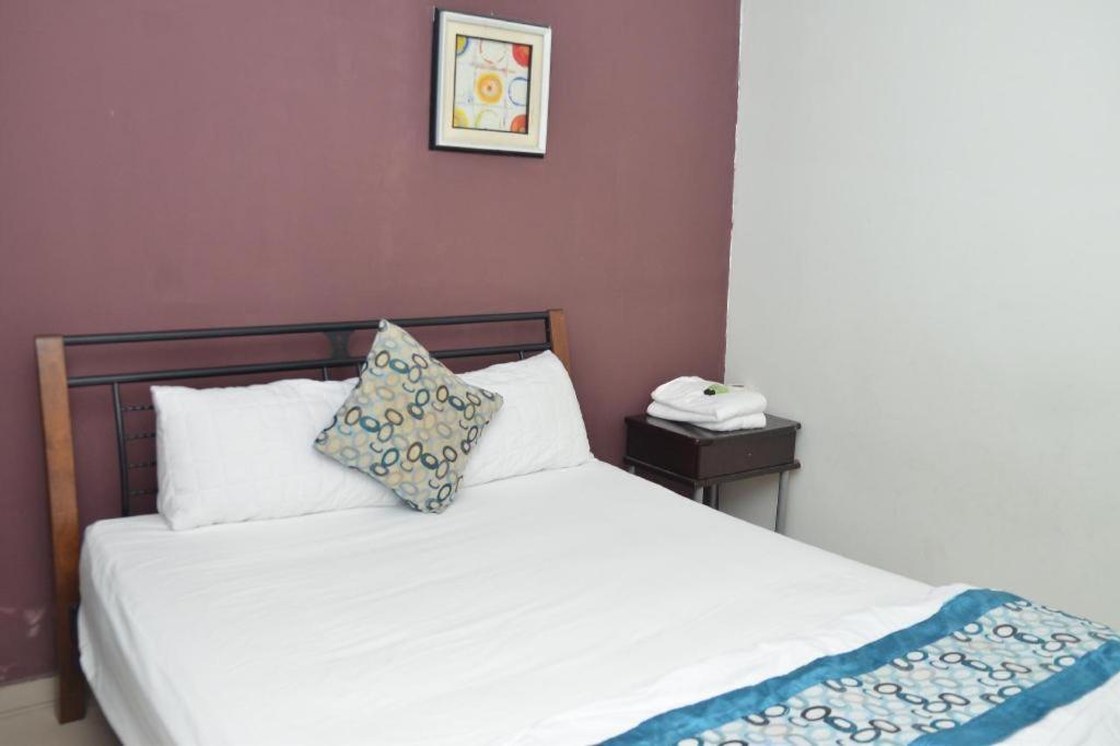 Oyo 89874 Gs Golden Star Hotel Seri Kembangan Exterior foto