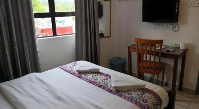 Oyo 89874 Gs Golden Star Hotel Seri Kembangan Exterior foto